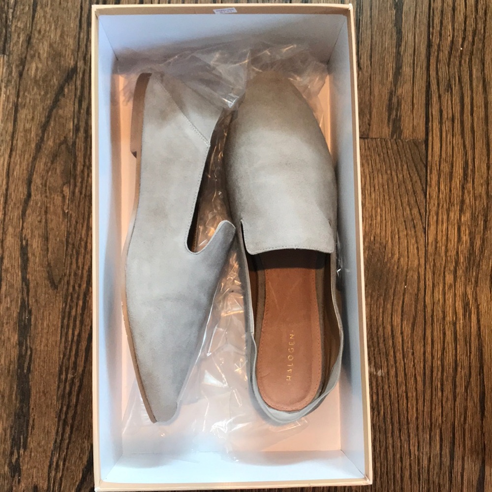 Like new Halogen Suede Flats